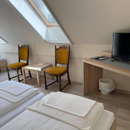 Szolofuert Fogado Bed & Breakfast Kecskemet Exterior photo